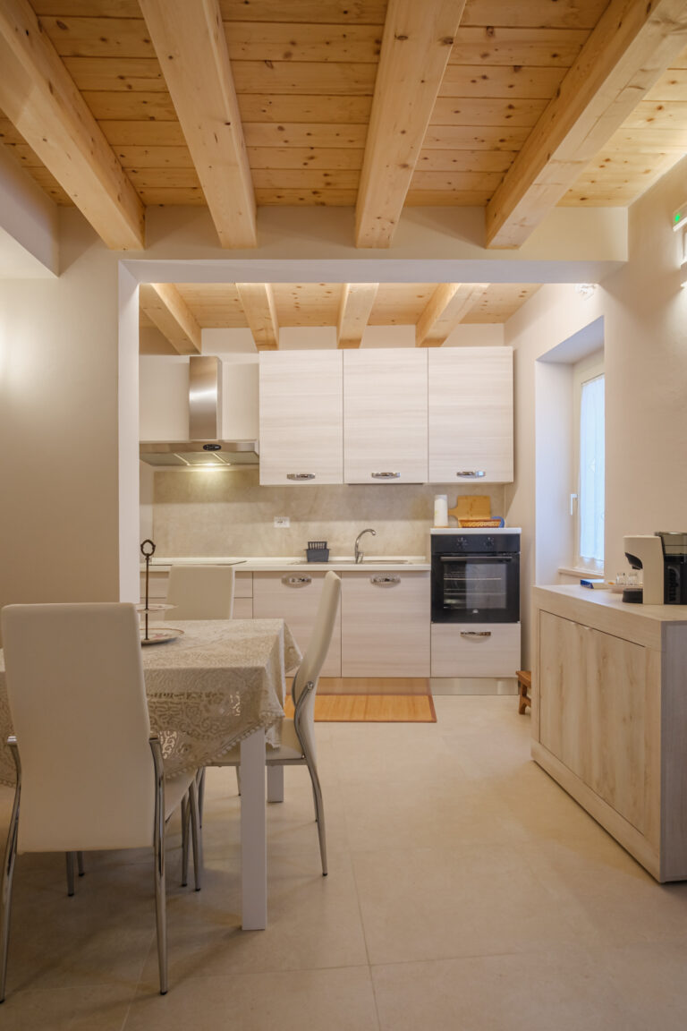 soggiorno cucina - casa vacanze - appartamenti in affitto - lacasadivina - Fermo - Marche